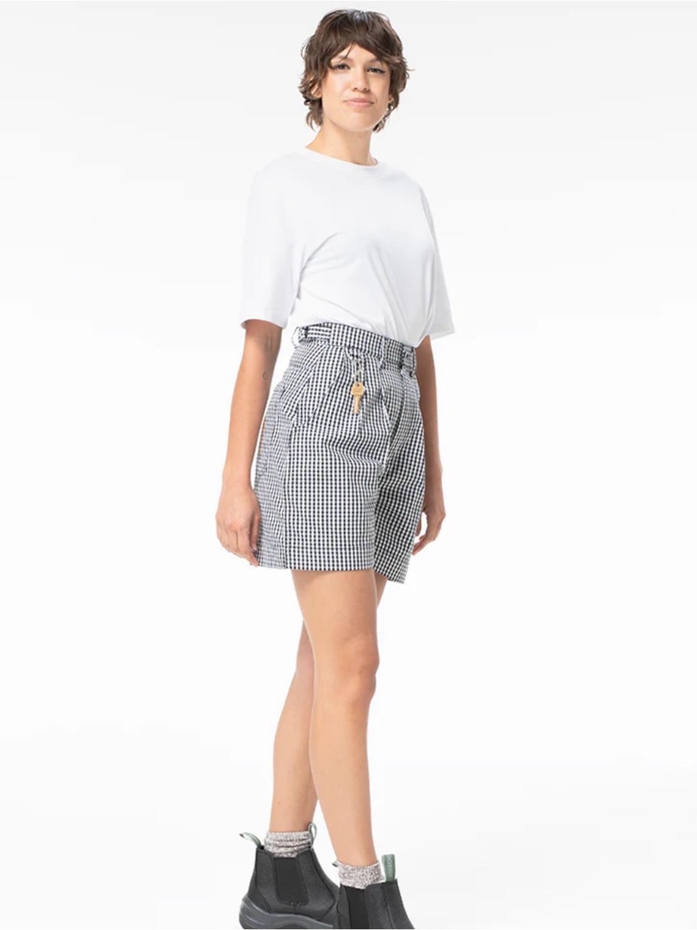 NWT Sük Gunnee Shorts